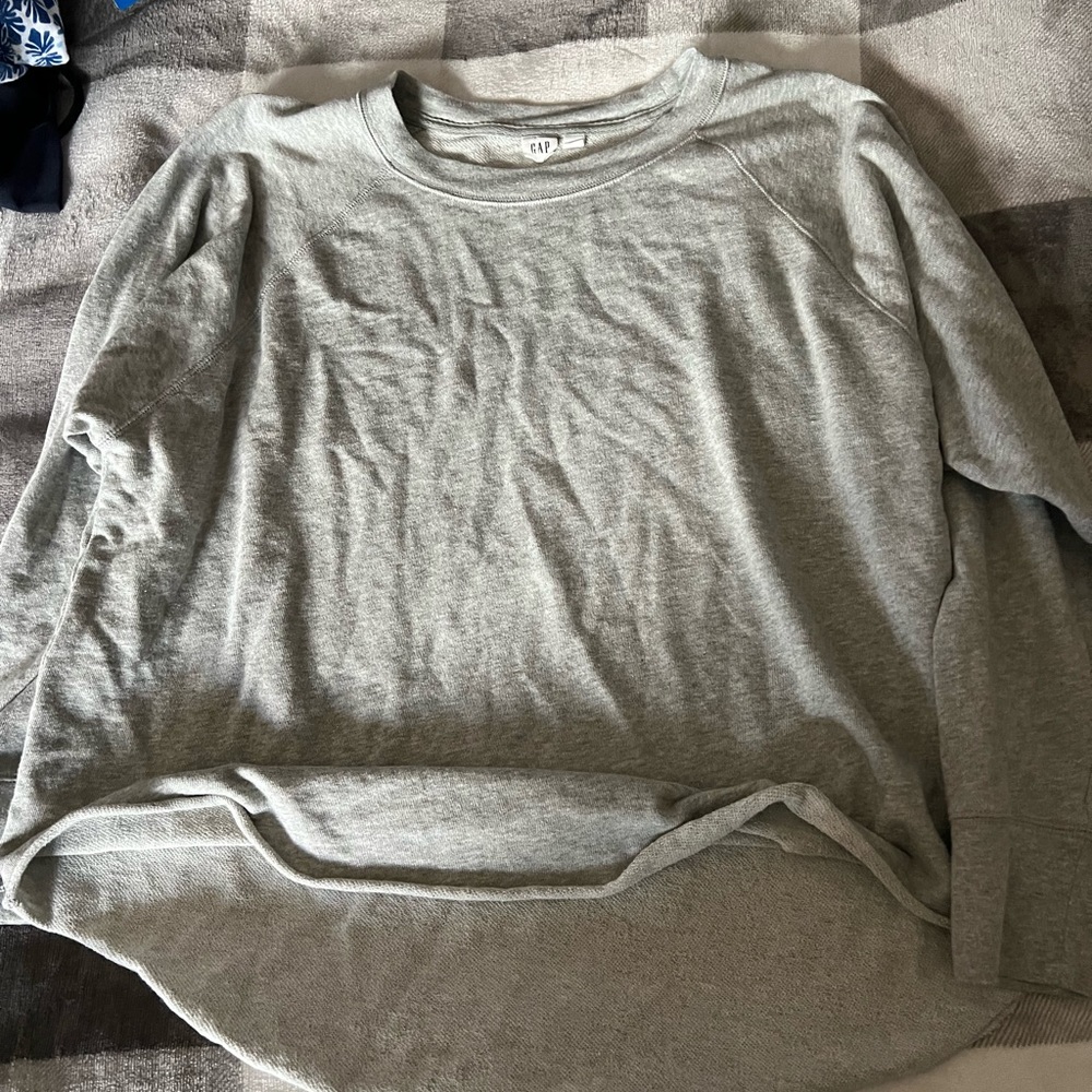 Gap crew shirt